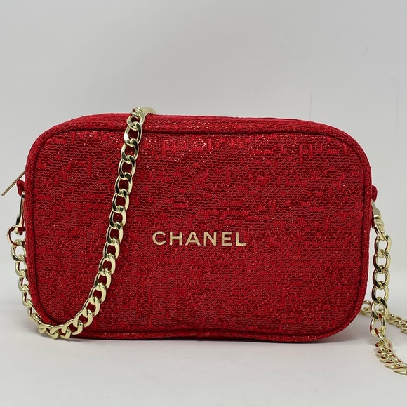 CHANEL Bags Chanel Holiday 22 Cosmetic Pouch With Added Crossbody